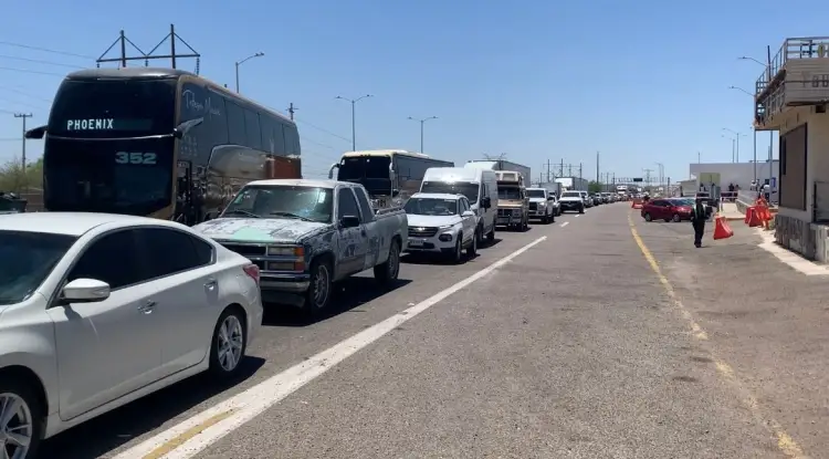 Caos Vial En La Caseta De Cobro De Hermosillo Carril Cerrado Provoca