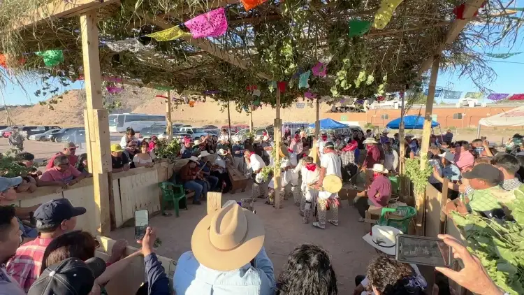 Hace fiesta comunidad Yoreme Mayo por San Isidro Labrador