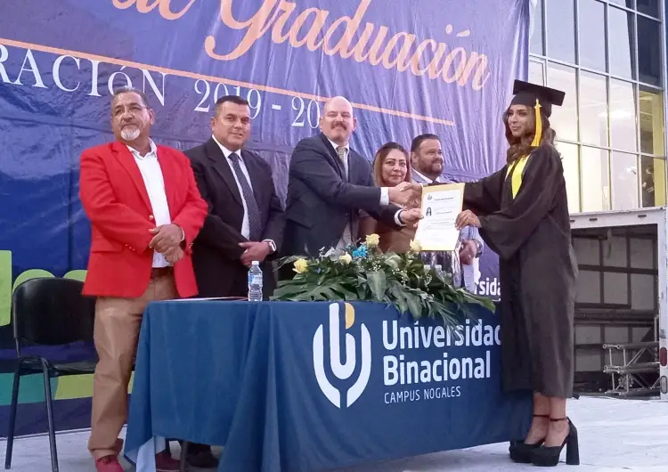 Terminan estudios generación 2019-2024 de la Universidad Binacional