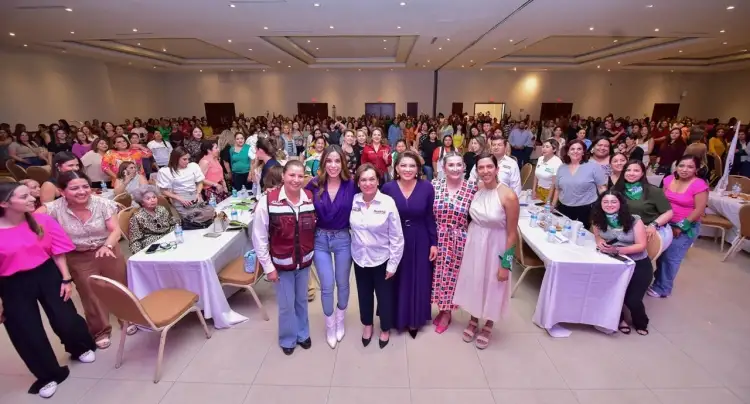 Con las mujeres todo, sin ellas nada, apoya Lorenia Valles