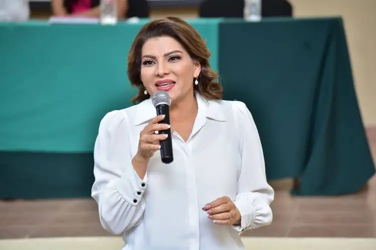 Afirma Lorenia Valles que Sonora tiene más y mejor educación