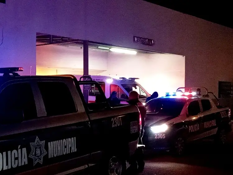 Asaltan a taxista y lo dejan con fuertes lesiones