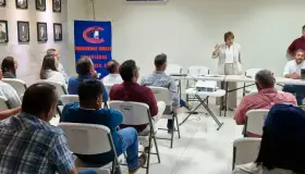 Visita Lety Amparano a integrantes del Colegio de Ingenieros