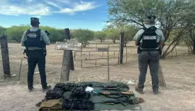 Asegura la Guardia Nacional importante arsenal