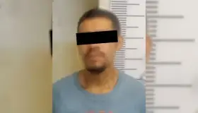 Irrumpe en vivienda y termina arrestado
