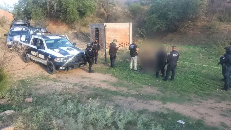 Encuentran cuerpo calcinado detrás de un panteón