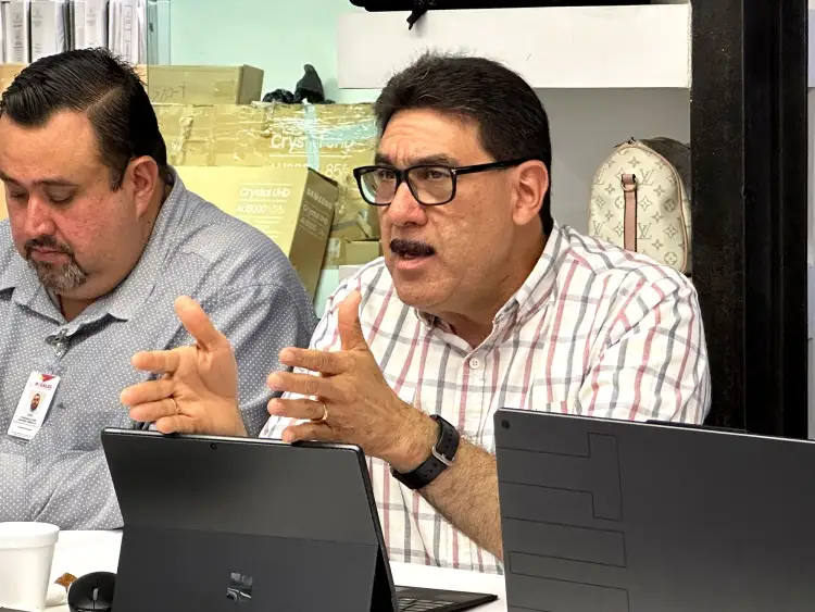 Inician pruebas de conexión de agua en la San Miguel