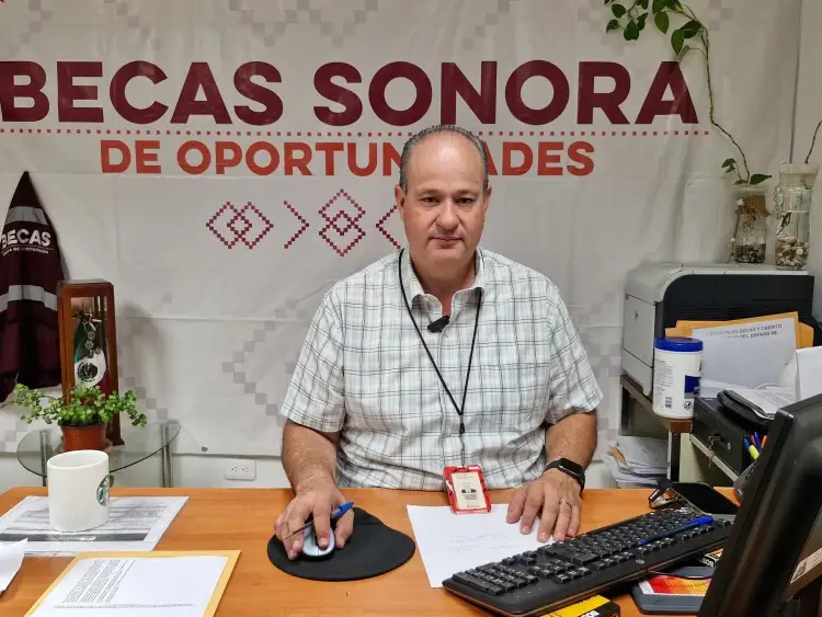 Anuncia Gobierno del Estado entrega de becas universitarias