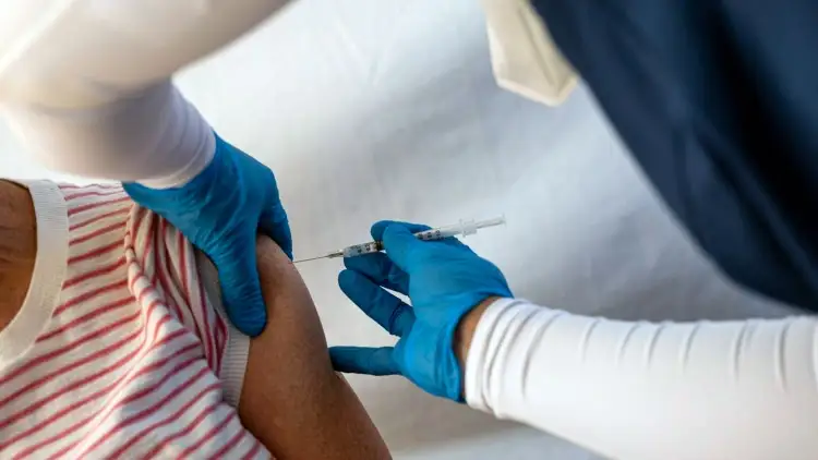 Reanuda en Arizona campañas de vacunación contra el Covid-19