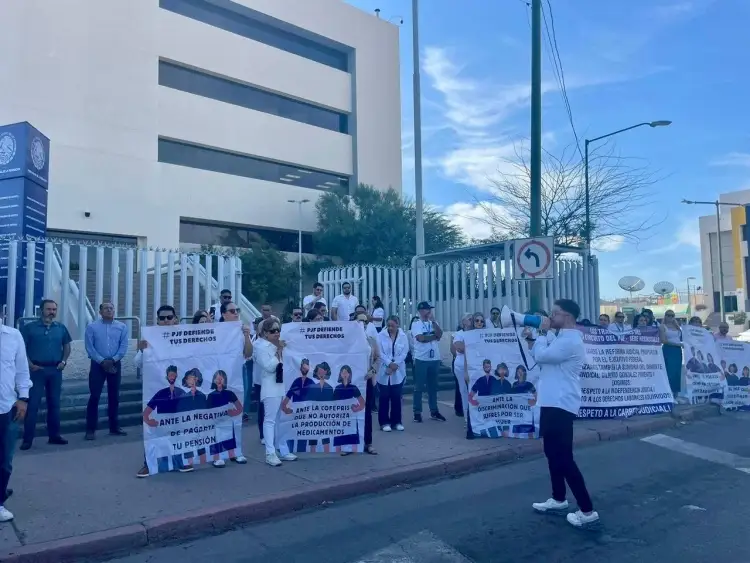 Realizan manifestación contra reforma al Poder Judicial en Hmo