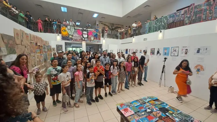 Clausuran cursos de verano en el Imfoculta