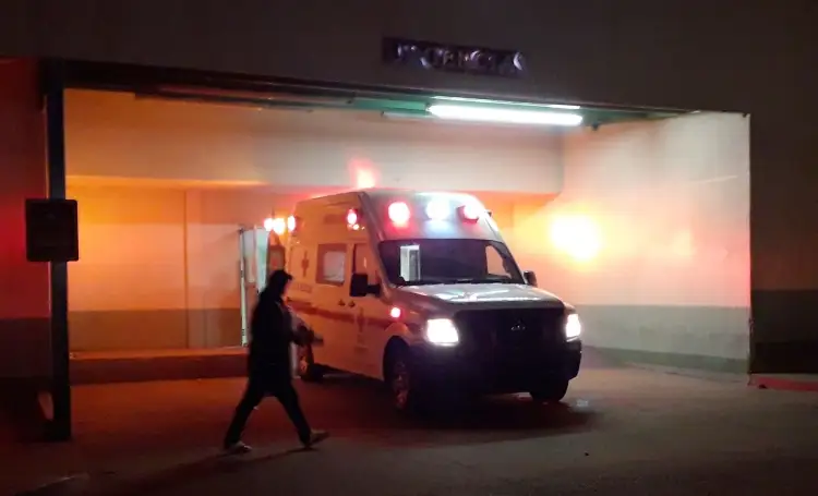 Lesionan de gravedad a persona y lo internan en hospital