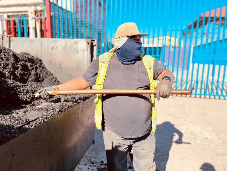 Bachean calles de las colonias Nuevo Nogales y Las Terrazas