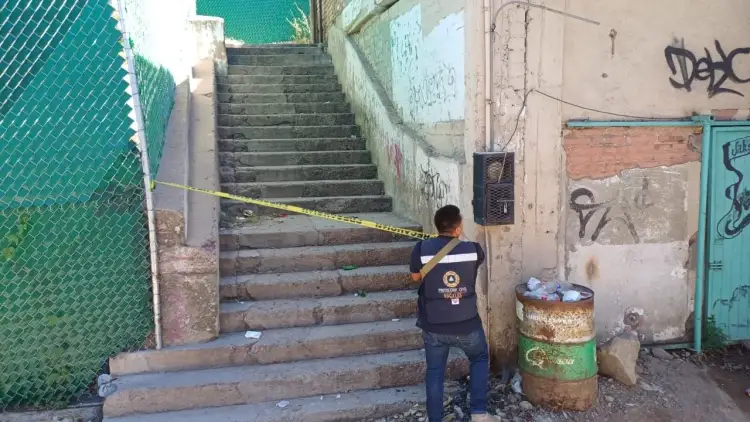 Por seguridad clausuran acceso de la escalinata Embarcadero