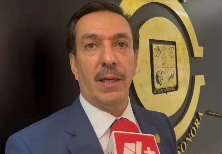 No hay posibilidad de permitir peleas de gallos: Figueroa Ortega