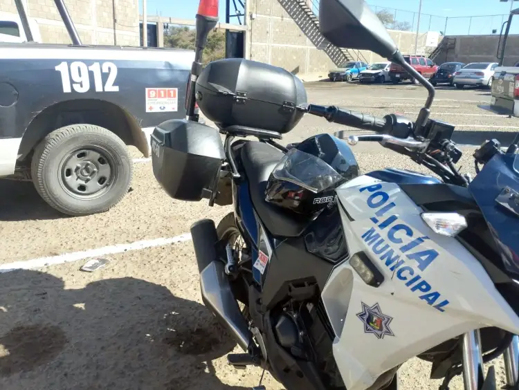 Desaparece vehículo frente a vivienda, denuncia adulto mayor