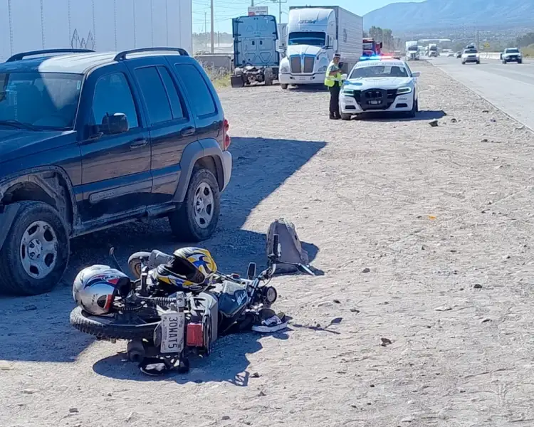 Resultan dos lesionados de gravedad por impacto en motocicleta