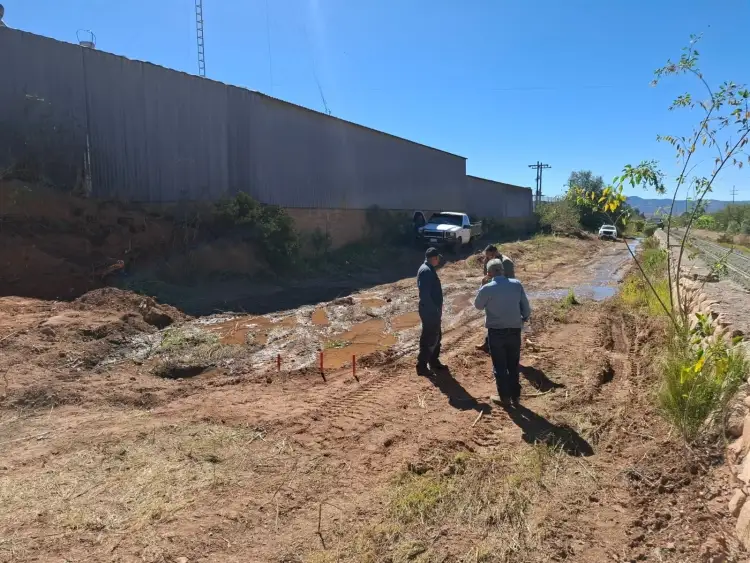 Anuncian reparación de línea principal de agua en Pueblitos