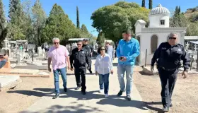 Recorre Síndica Municipal panteones de la ciudad