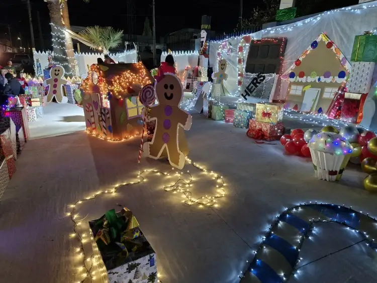 Ilumina IBJEM la Navidad con su Villa Navideña