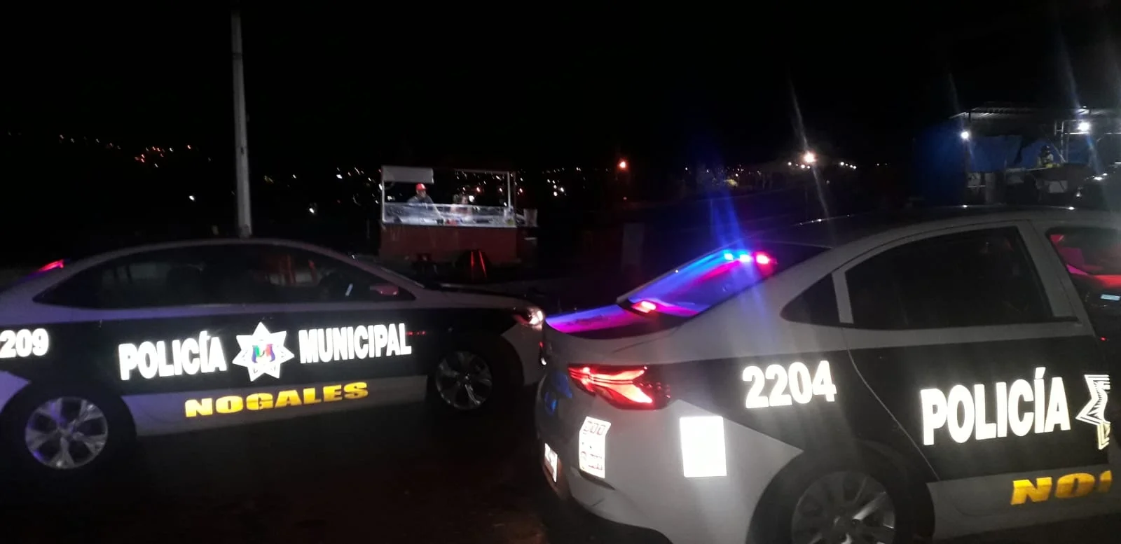 Conductor escapa tras choque entre taxi y tren en la avenida De los Nogales