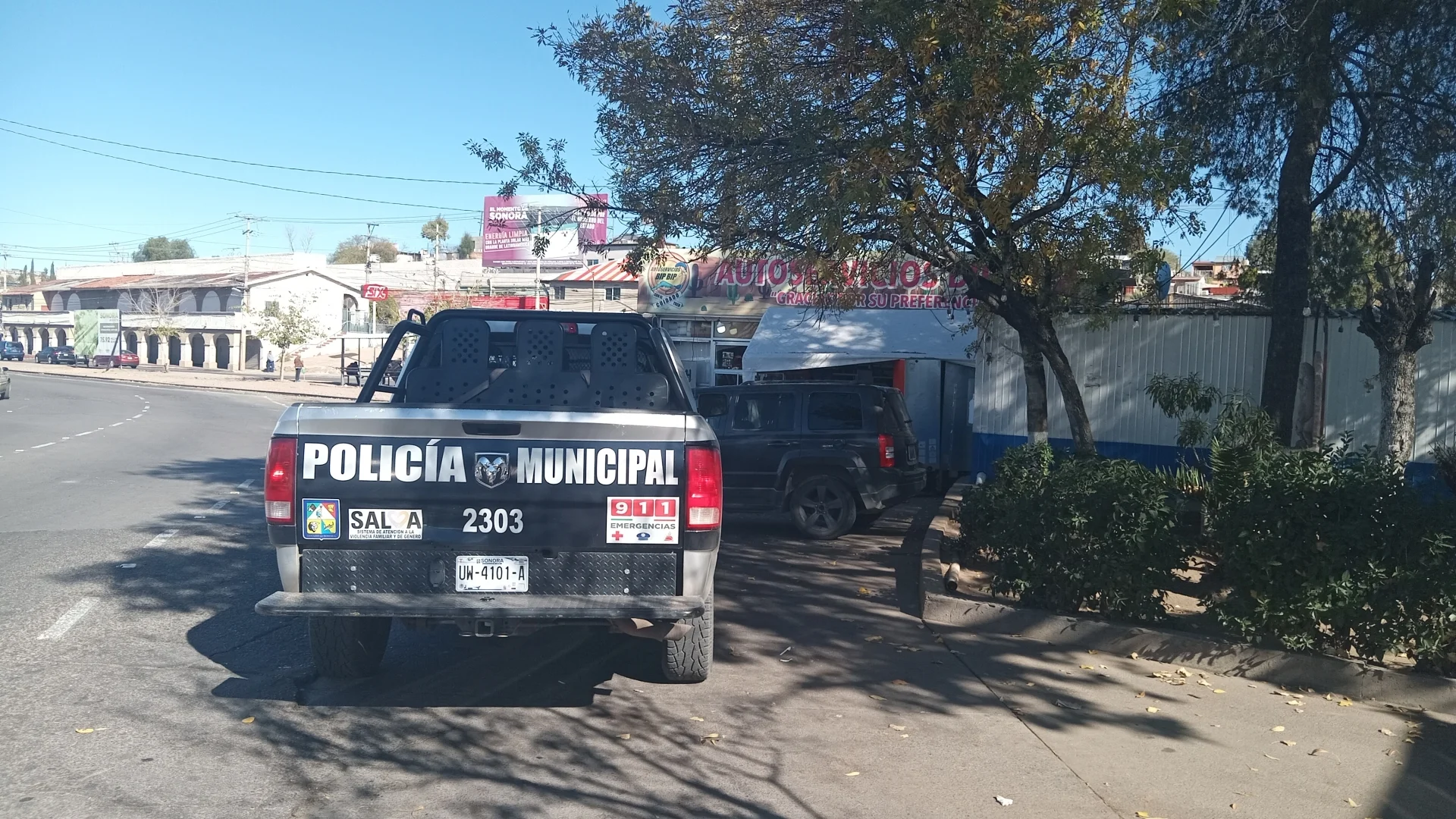 Accidente en el Colosio se resuelve en el sitio: responsable cubre 6,500 pesos