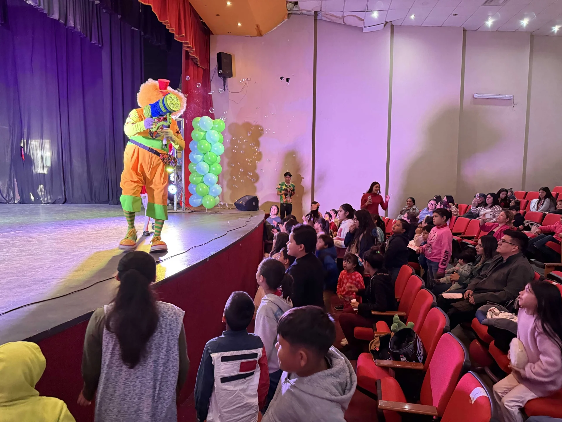 Color, música y magia: Nogales vive el Día del Payaso con su desfile anual