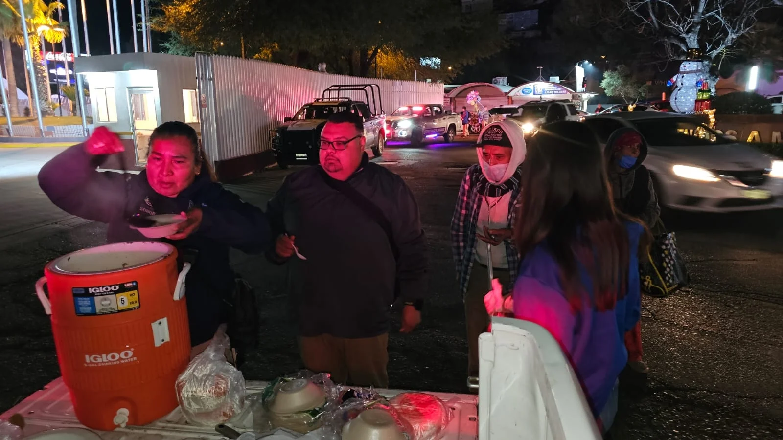 Activan operativo humanitario por frío en Nogales; llaman a reportar a personas vulnerables