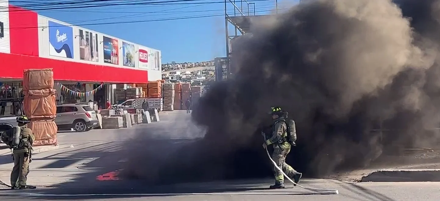 Fuego en desagüe pluvial fue intencional y dañó infraestructura urbana: PC