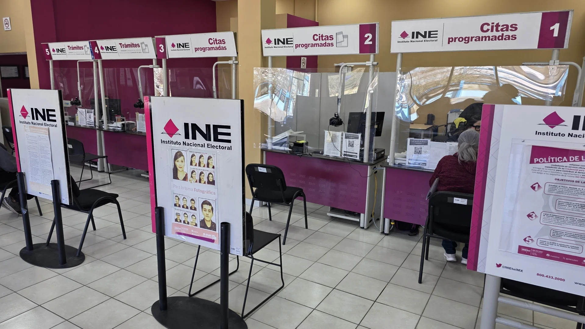 Llama INE a renovar credenciales vencidas; más de 5 mil perdieron vigencia en el Distrito 02