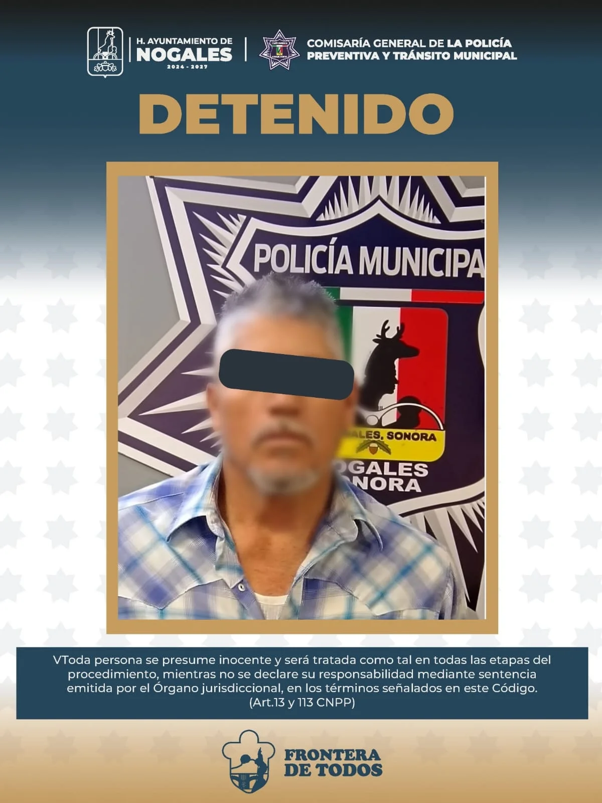 Arrestan a hombre por agresión a policías tras incidente en estacionamiento