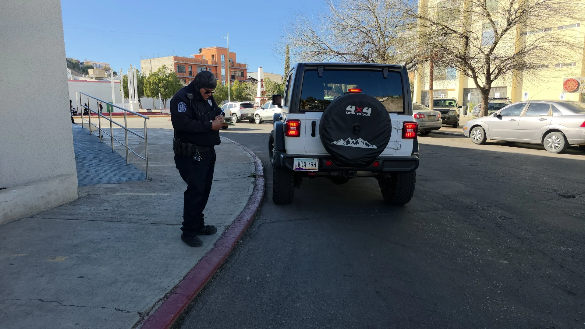 Refuerzan vigilancia en filas hacia Estados Unidos para evitar abusos viales