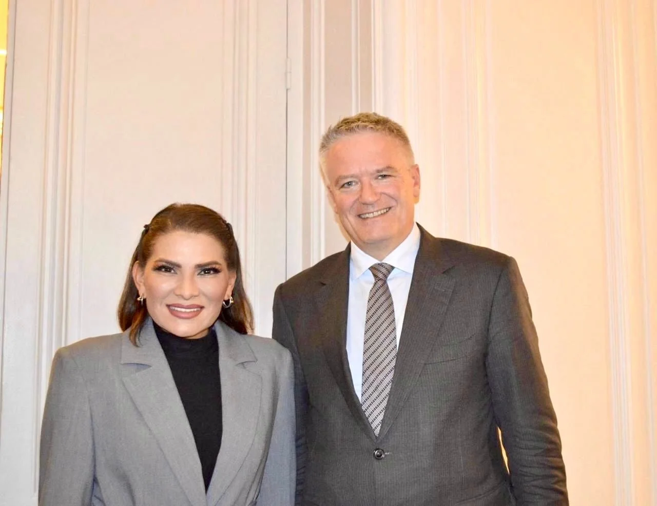 Llaman desde la OCDE a fortalecer regulación de redes sociales en menores