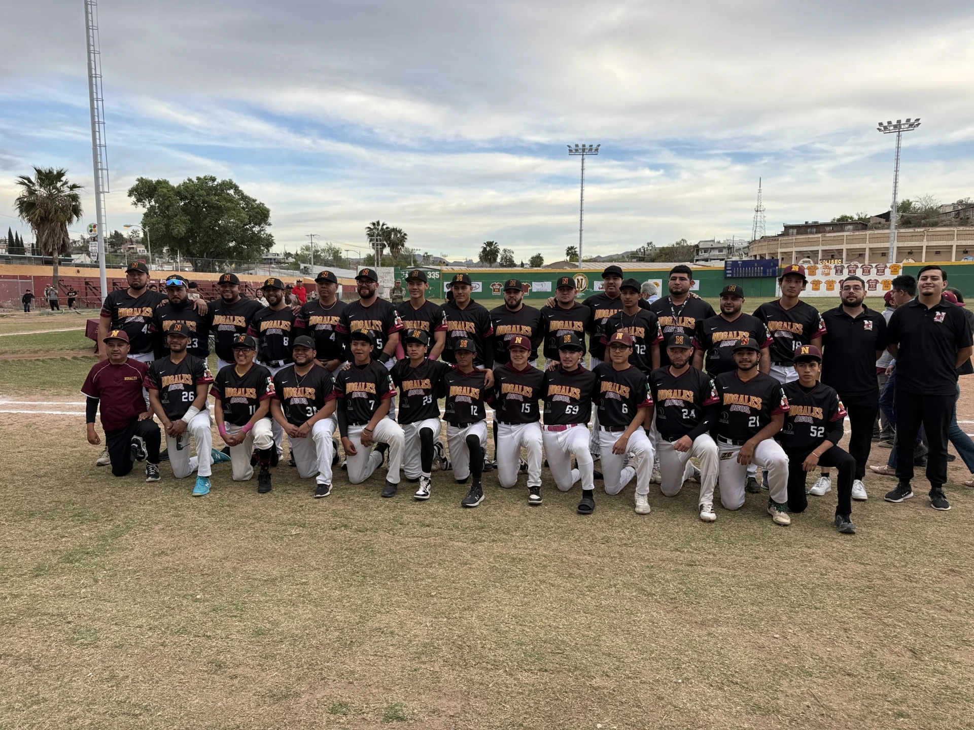 Inauguran Liga Premier del Norte con triunfo de Osos de Nogales