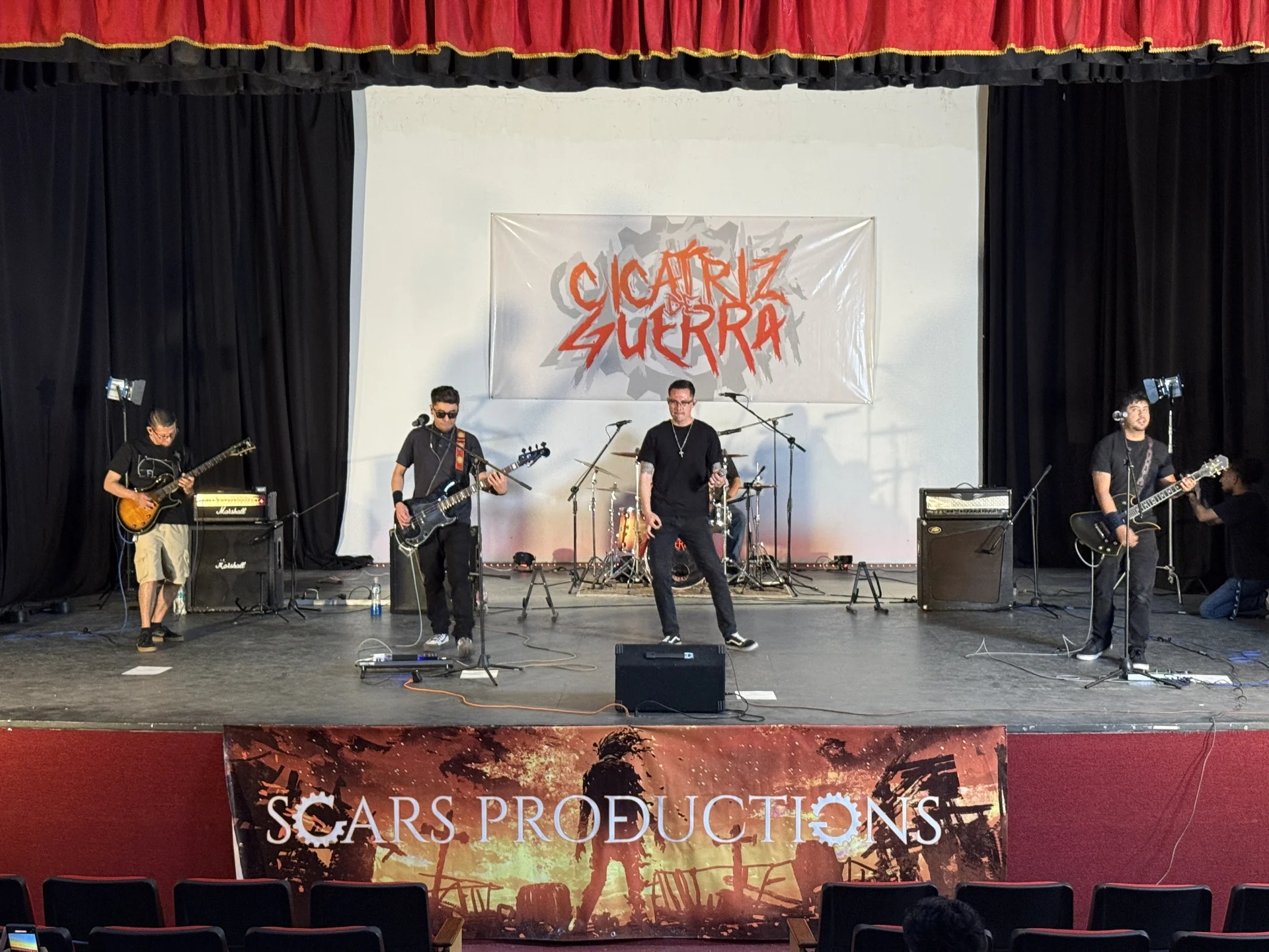 Dos décadas de resistencia: Cicatriz de Guerra apuesta por lo digital