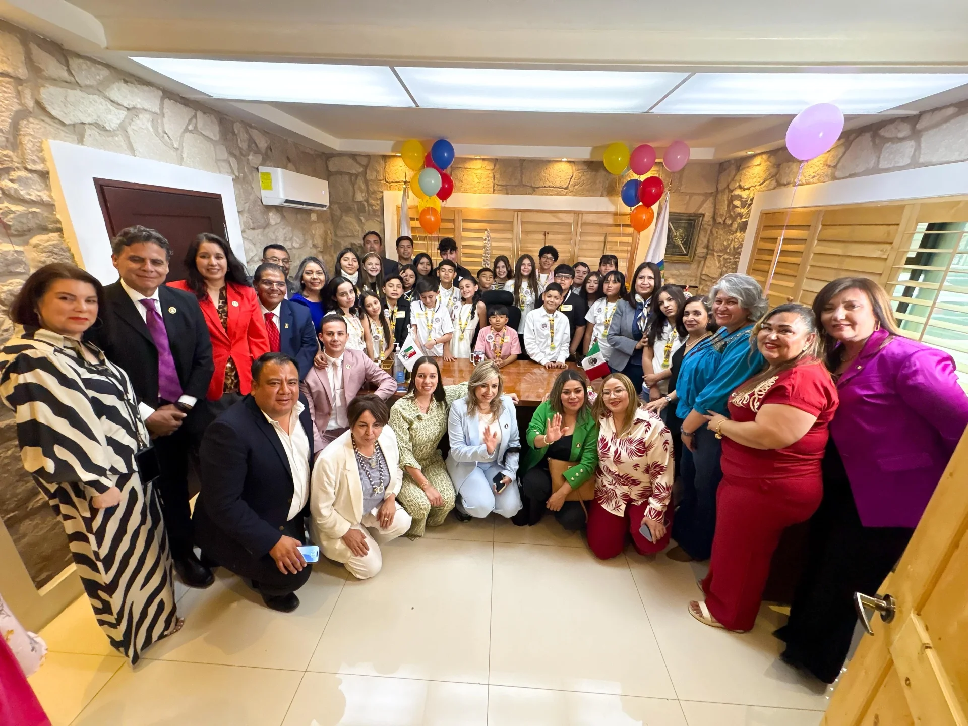 Participa alcalde de Nogales de forma virtual en Comuna Infantil