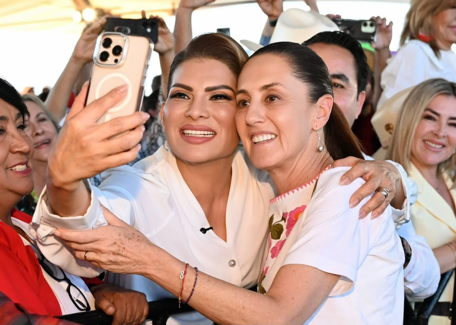 Claudia Sheinbaum entrega obras y programas durante gira por Sonora: Lorenia Valles