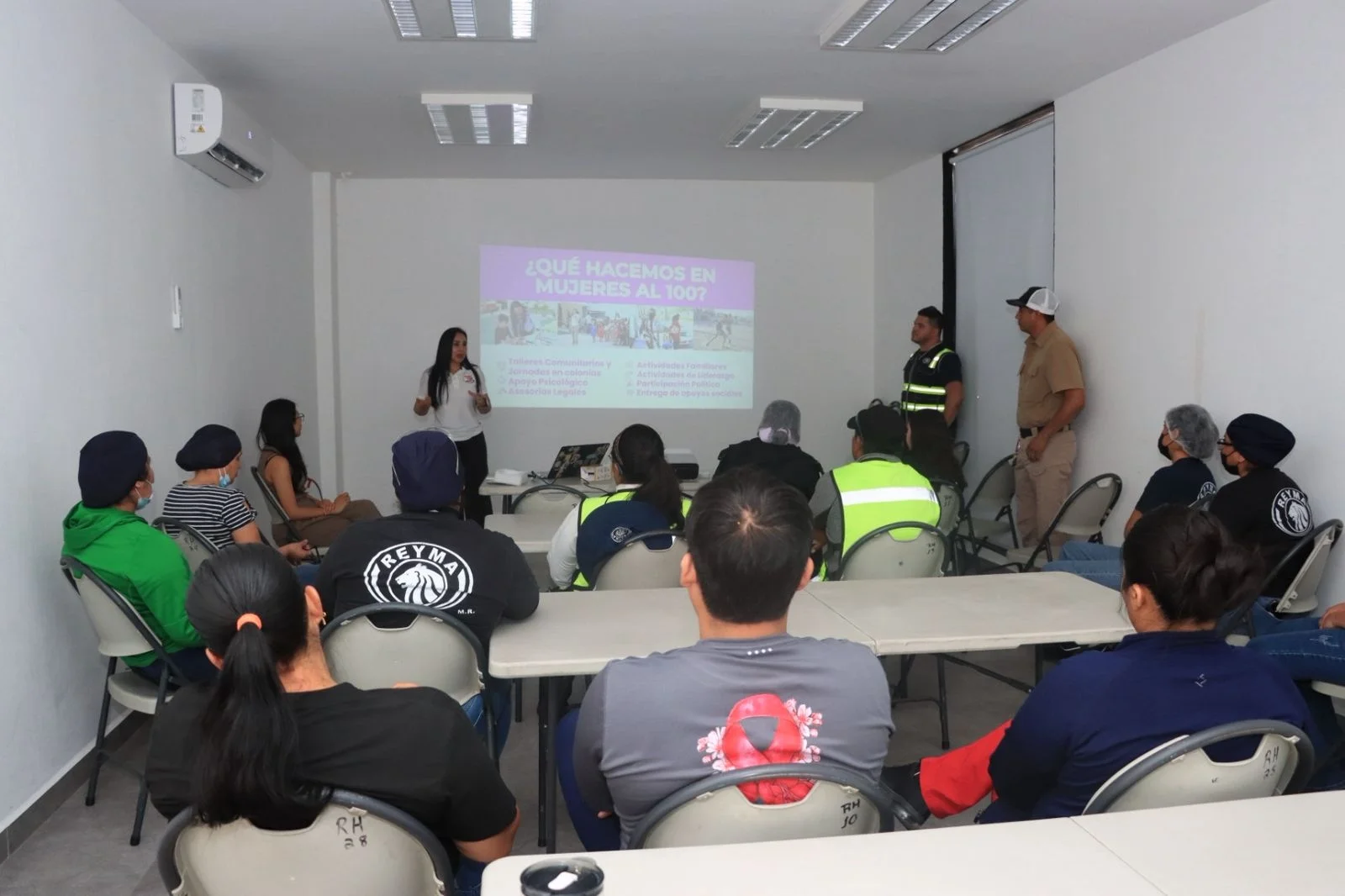 Impulsan bienestar y salud laboral con jornada de apoyo en planta maquiladora de Nogales