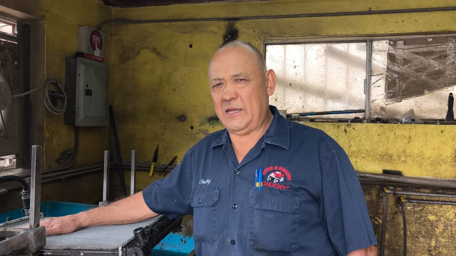 “El Chuchi”, un legado familiar que mantiene viva la tradición de los radiadores en Nogales