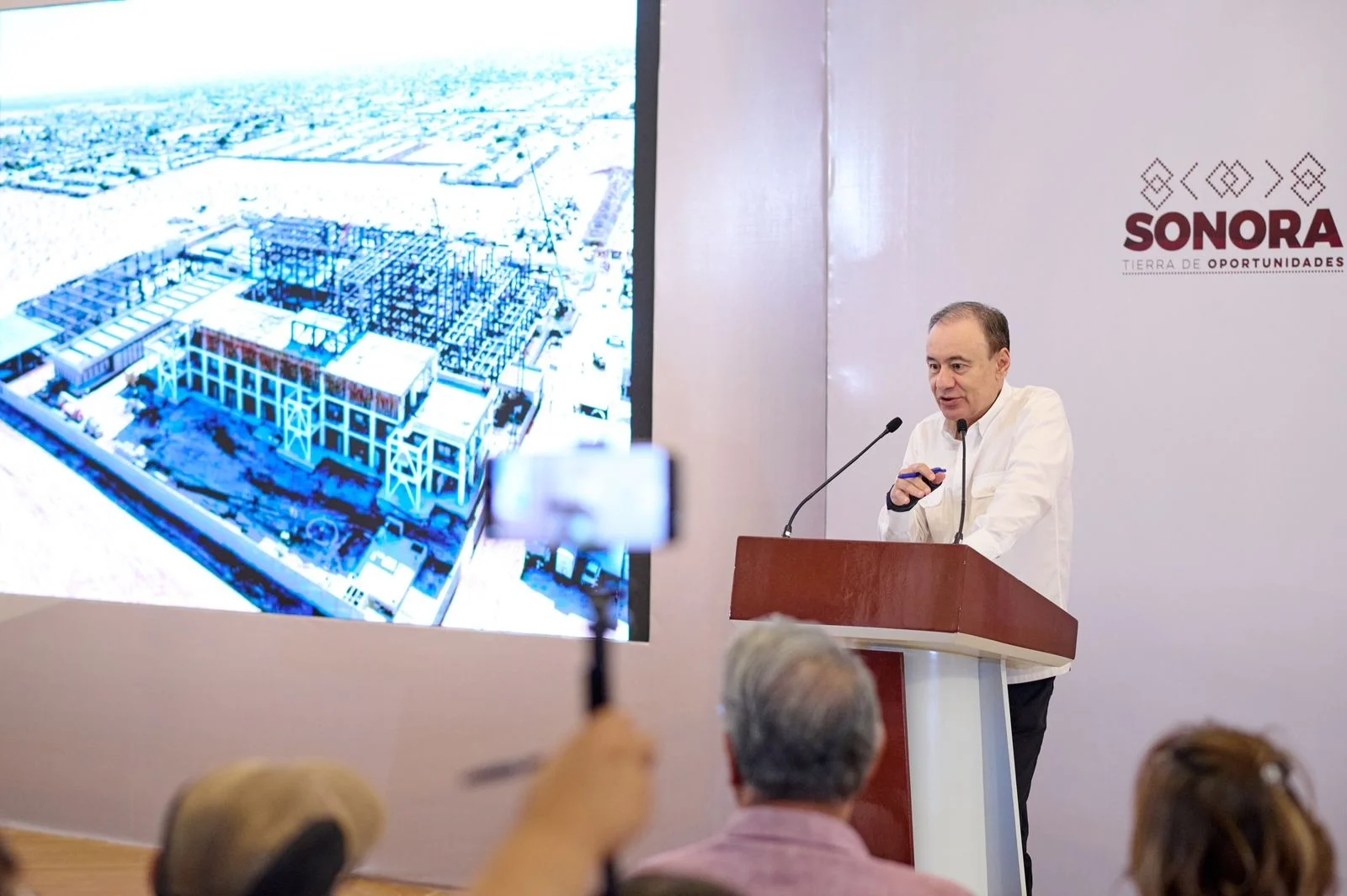 Construirán hospital del IMSS en Guaymas y modernizarán carretera Sonoyta-Puerto Peñasco