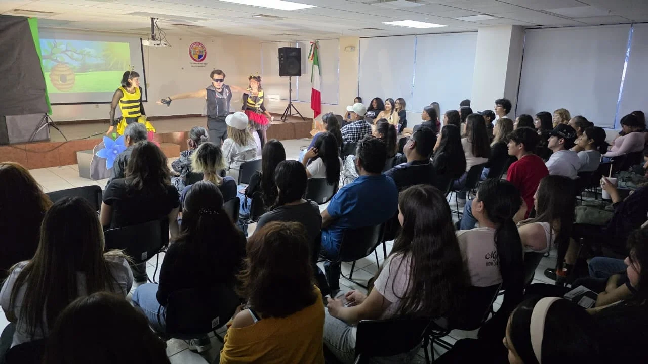 Unison Nogales conmemora su 22 aniversario con jornada cultural