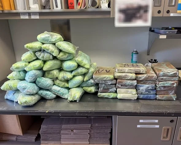 Aseguran 100 libras de fentanilo durante operativo en la I-10 de Arizona