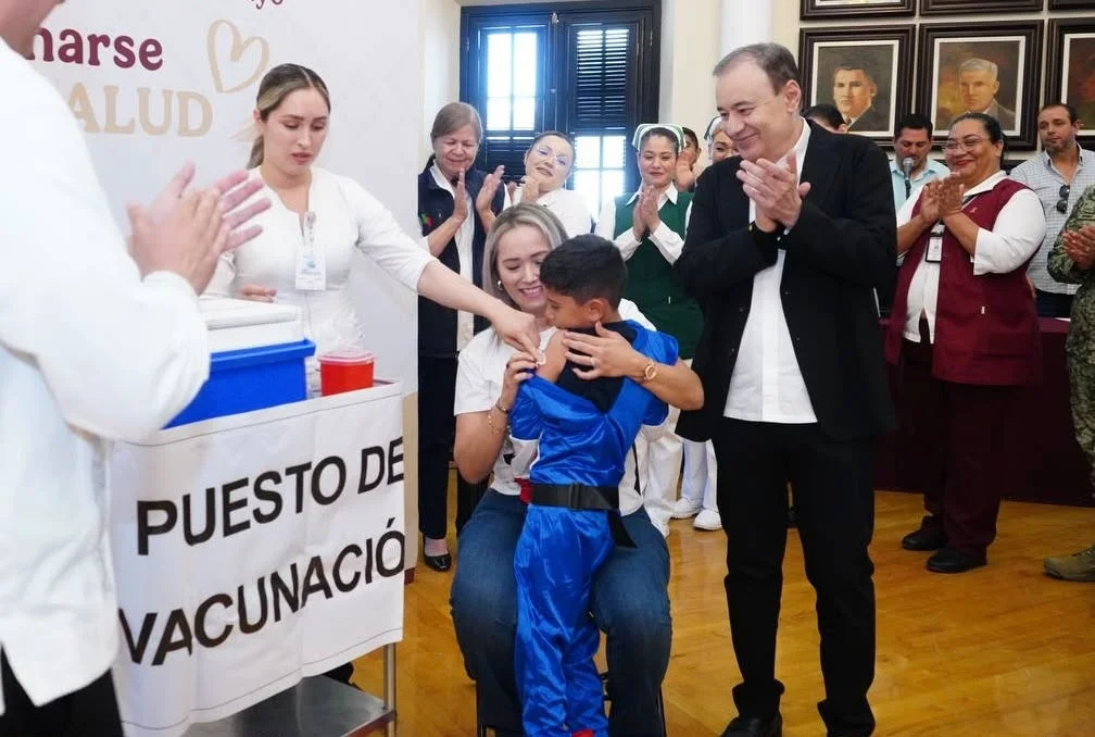 Llama Gobierno de Sonora a vacunarse contra enfermedades respiratorias
