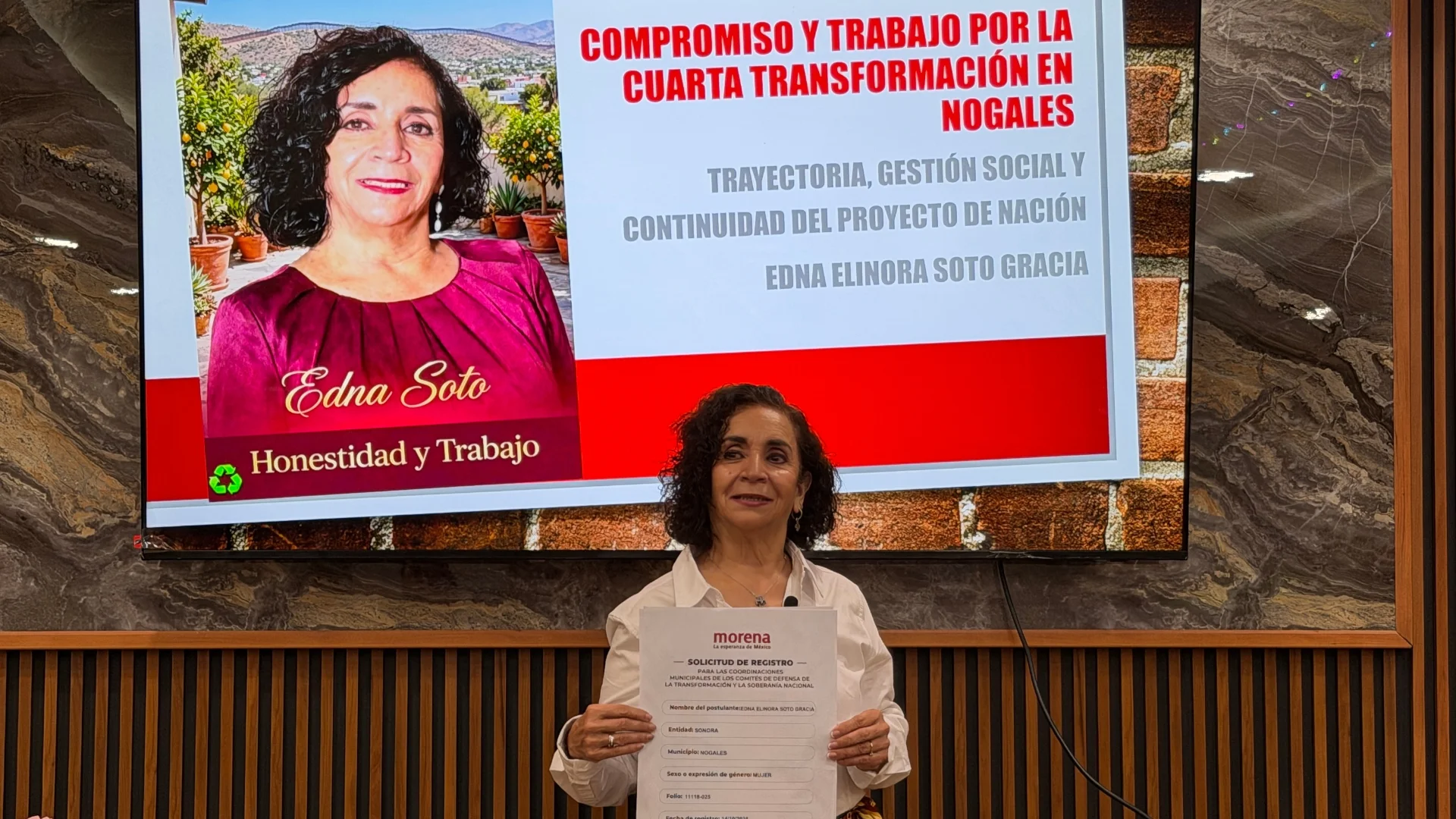 Edna Elinora Soto formaliza registro para la coordinación de la transformación en Nogales