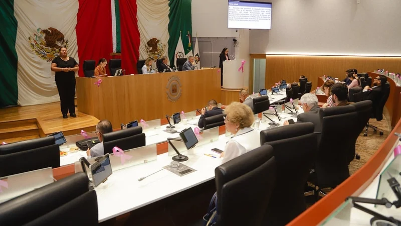 Presentan iniciativas de salud, empleo y atención social en el Congreso de Sonora