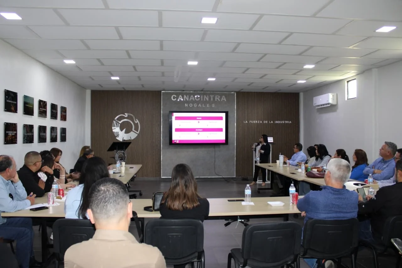 Capacitan a seis municipios de Sonora en digitalización y simplificación de trámites