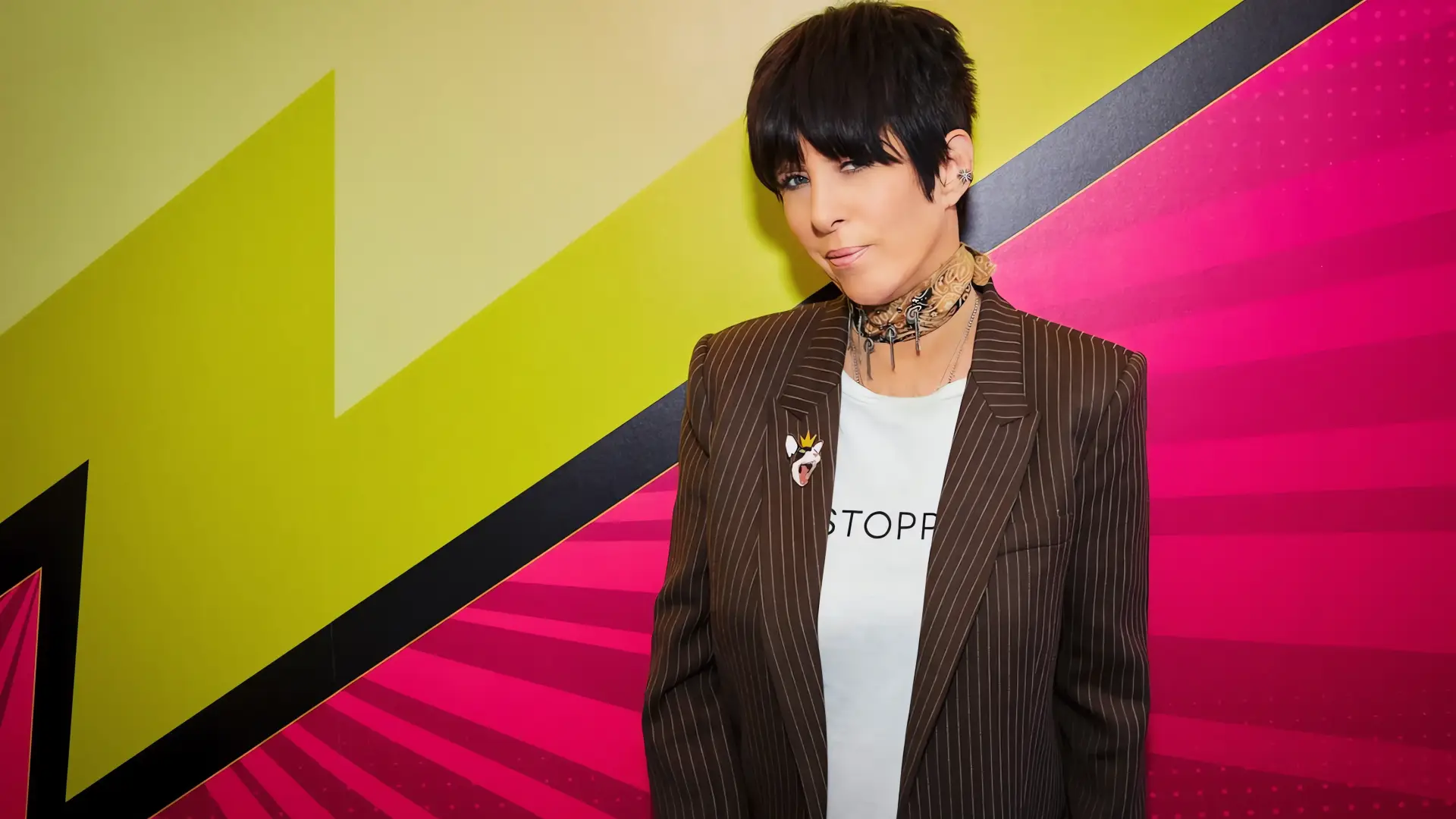 Incendio en California destruye la casa de Diane Warren
