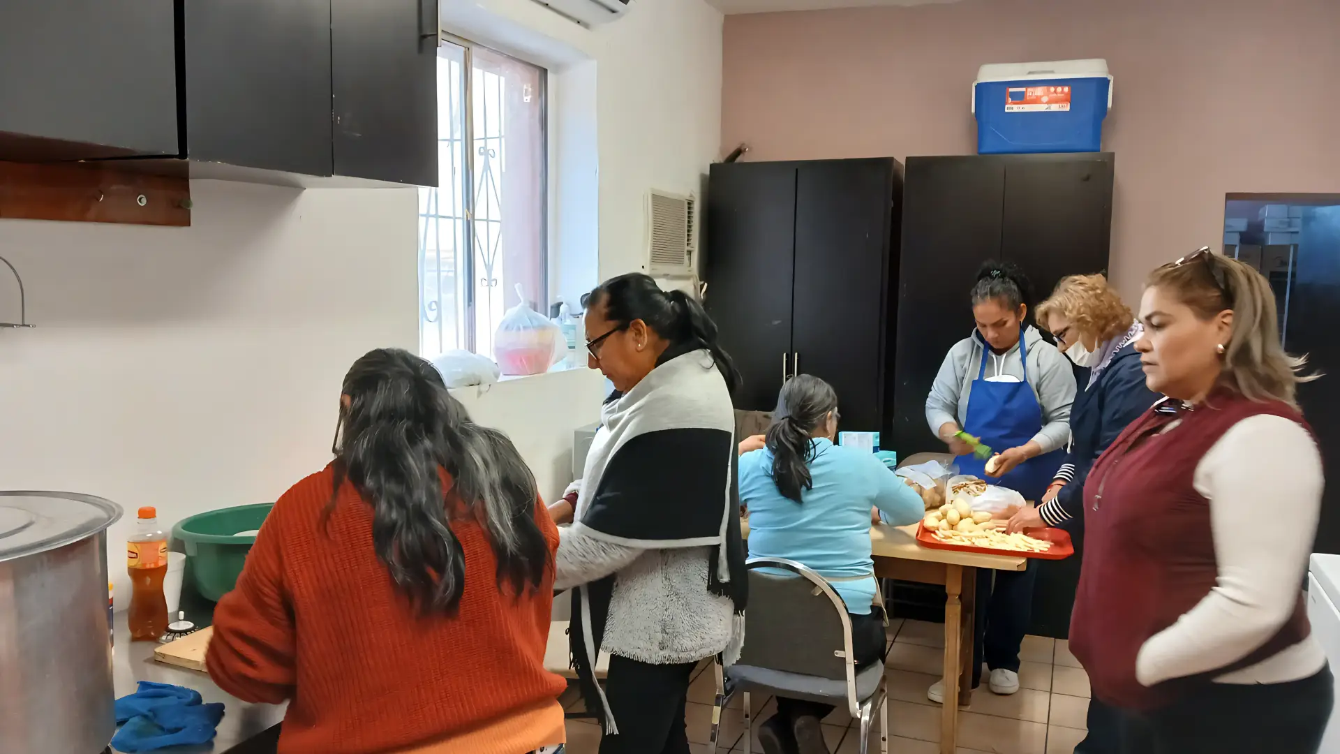 Café, Pan y Abrigo: Un programa de apoyo a personas vulnerables
