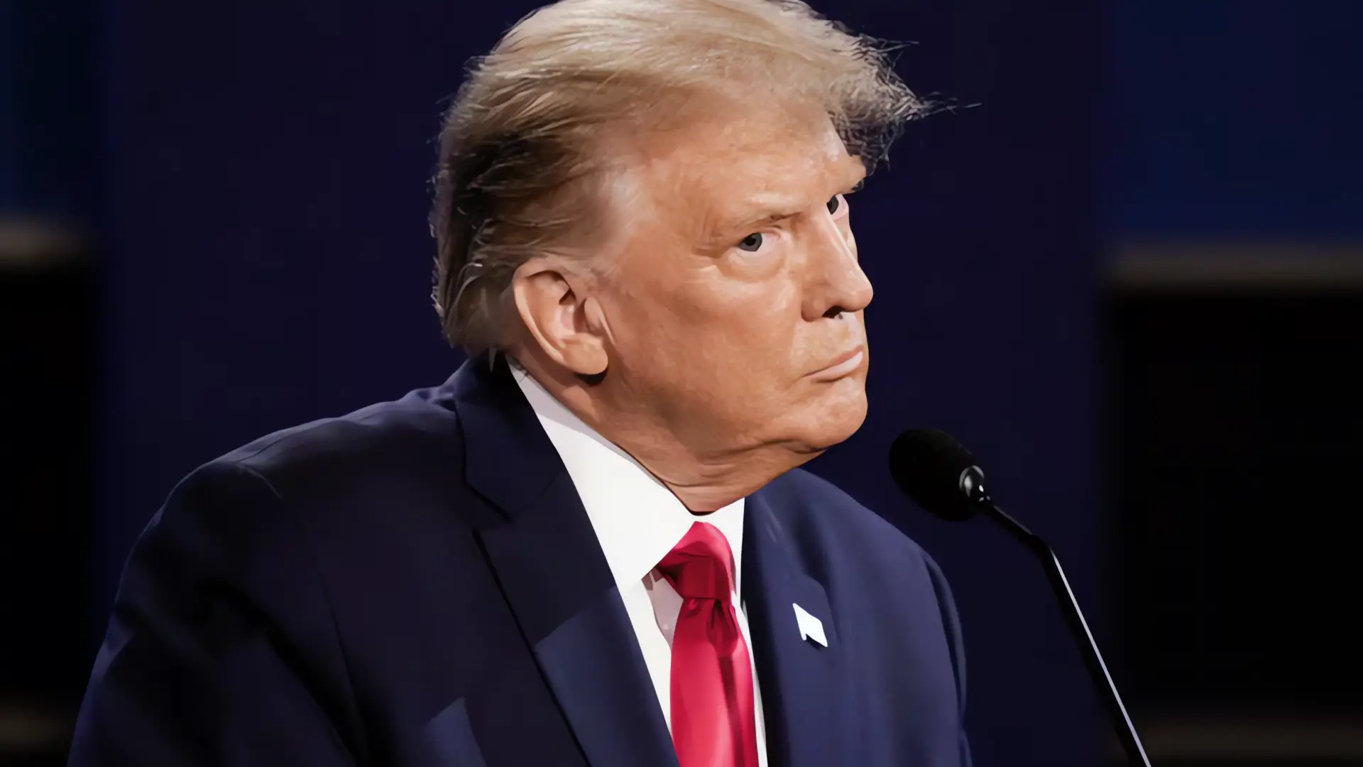 Trump condiciona ayuda federal a ciudades santuario y California
