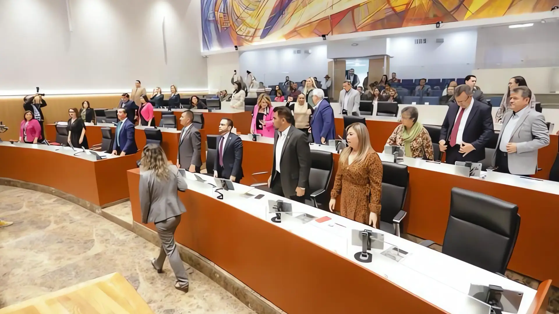 Sonora impulsa educación, salud y periodismo
